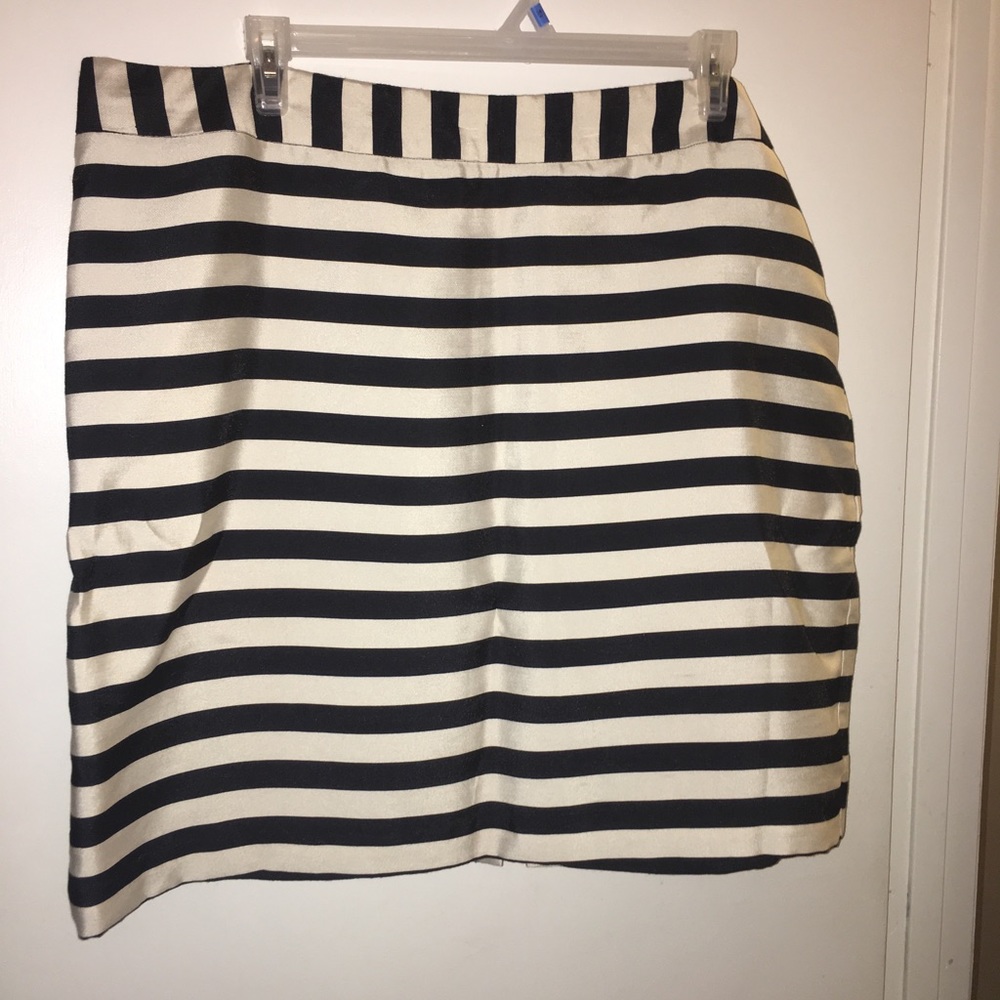 Black & white plus size mini!